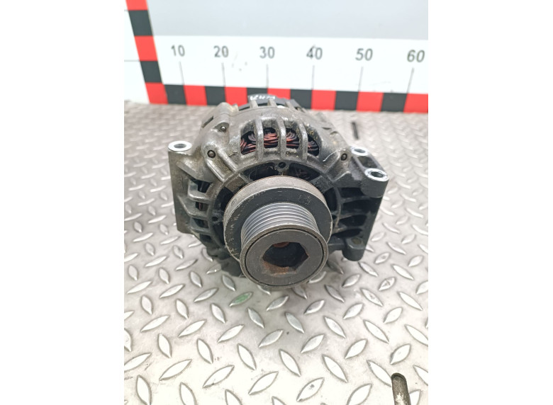 Генератор к Renault Scenic, 2000г.