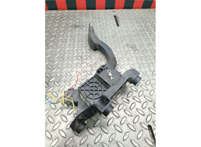 Педаль газа к Hyundai H1, 2008г.