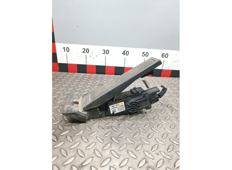 Педаль газа к Kia Optima, 2016г.