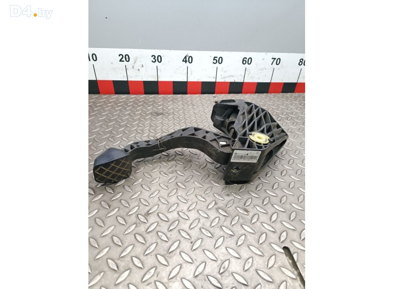 Педаль сцепления к Volkswagen Polo undefined г.