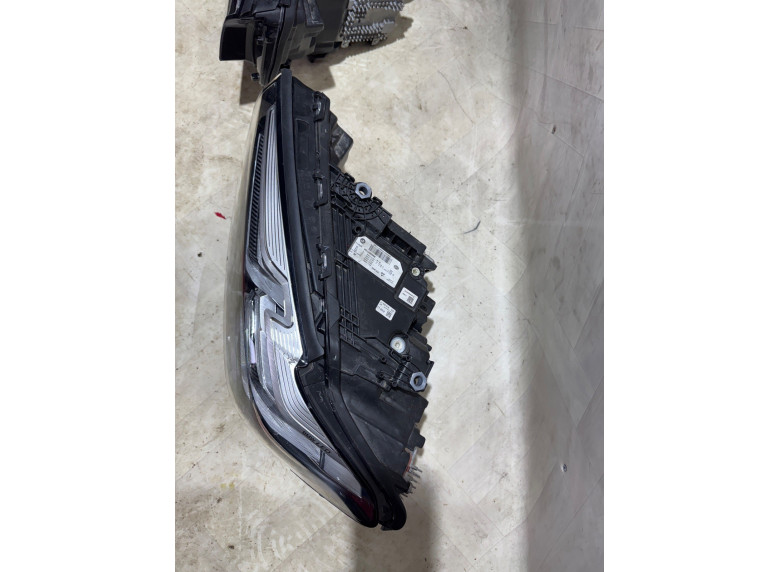 Фара передняя (комплект) к BMW M5 F90, 2022г.