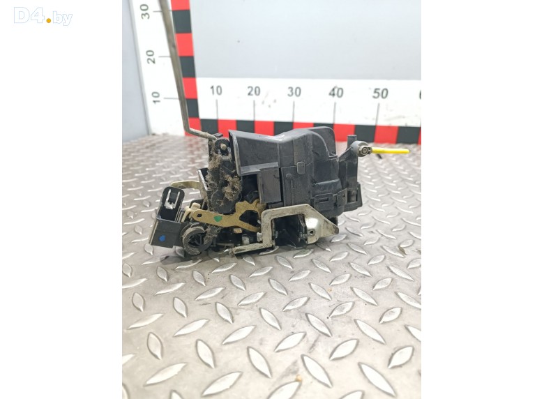 Замок двери передней левой к Mercedes EW210 undefined г.