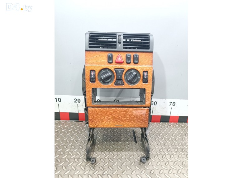 Рамка под магнитолу к Mercedes EW210 undefined г.