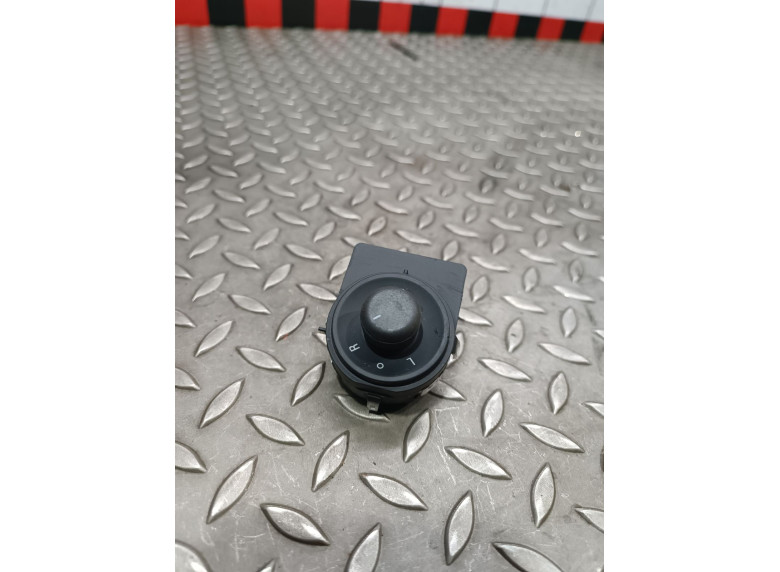 Джойстик регулировки зеркал к Opel Astra, 2012г.