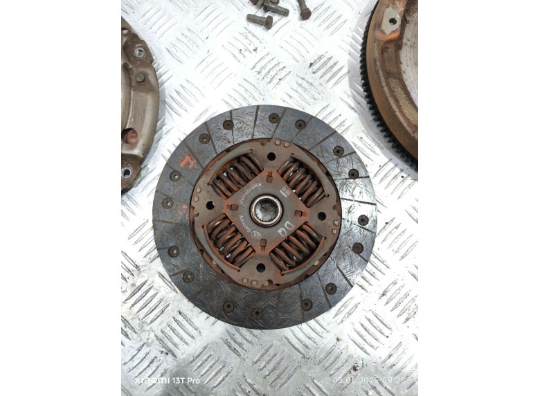 Комплект сцепления к Opel Vectra, 1998г.