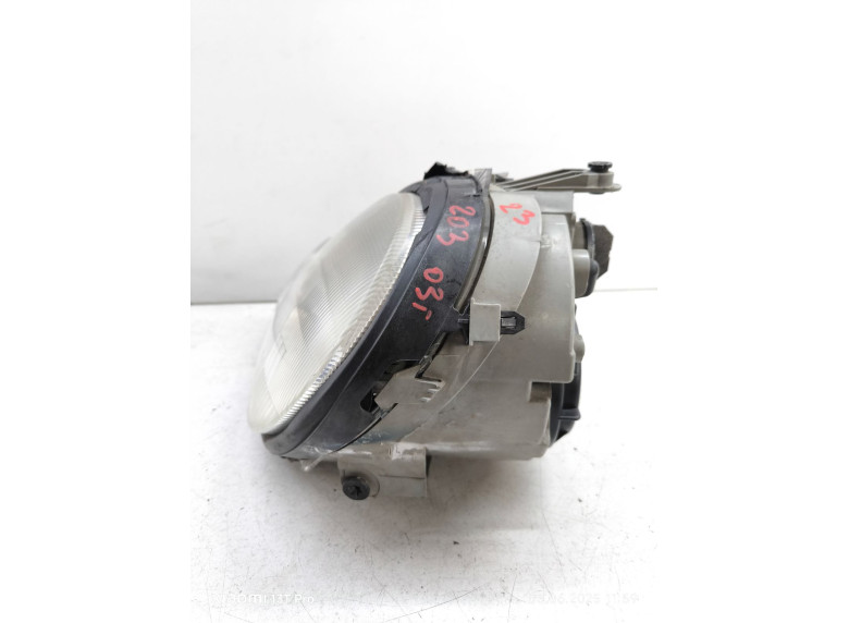 Фара левая к Mercedes C W203, 2001г.