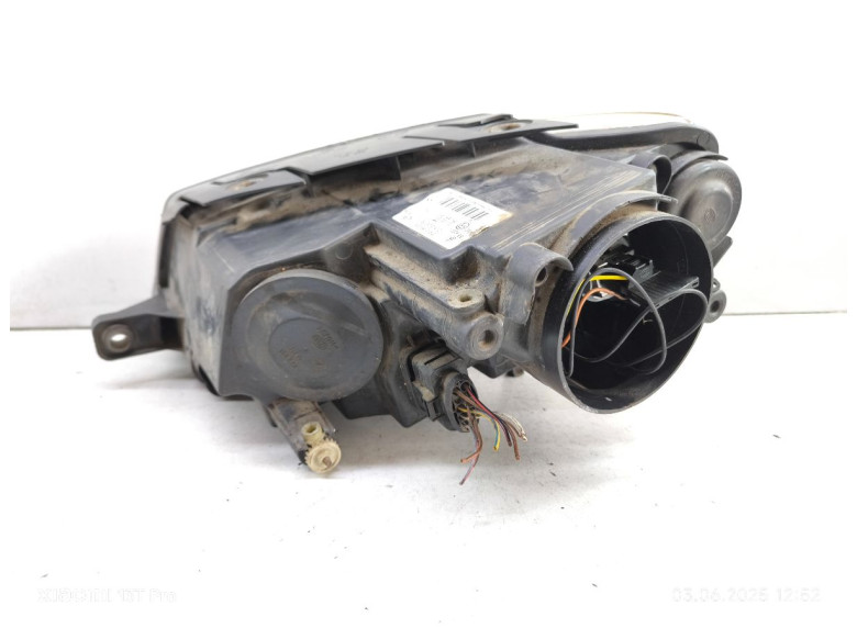 Фара правая к Volkswagen Passat, 2006г.