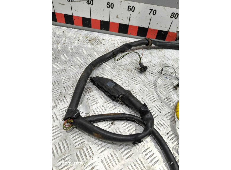 Проводка двигателя к Volkswagen Transporter, 1996г.