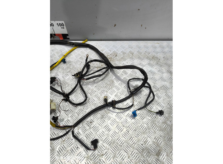 Проводка двигателя к Volkswagen Transporter, 1996г.