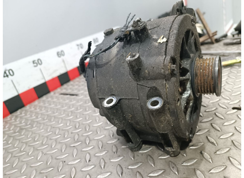 Генератор к Mercedes C W203, 2002г.