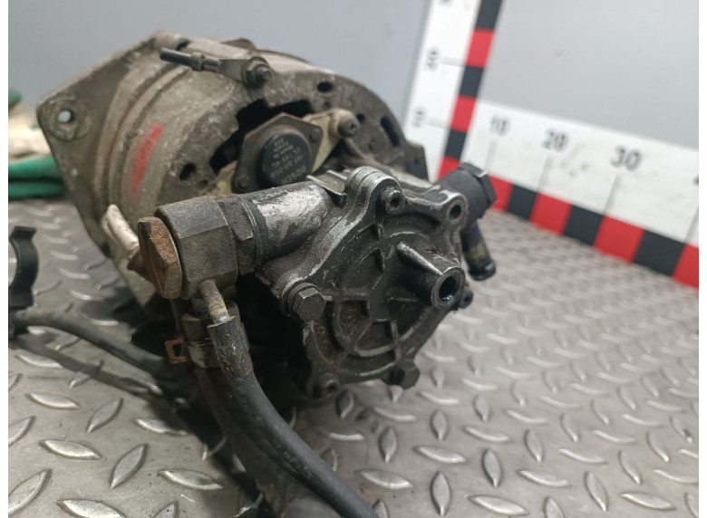 Генератор к Nissan Vanette, 1998г.