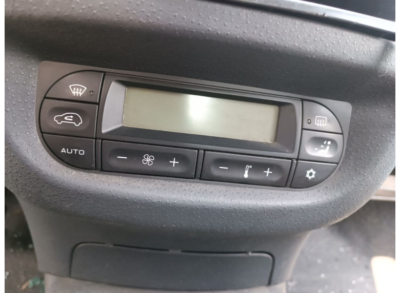 Блок управления печки/климат-контроля к Citroen C3, 2004г.