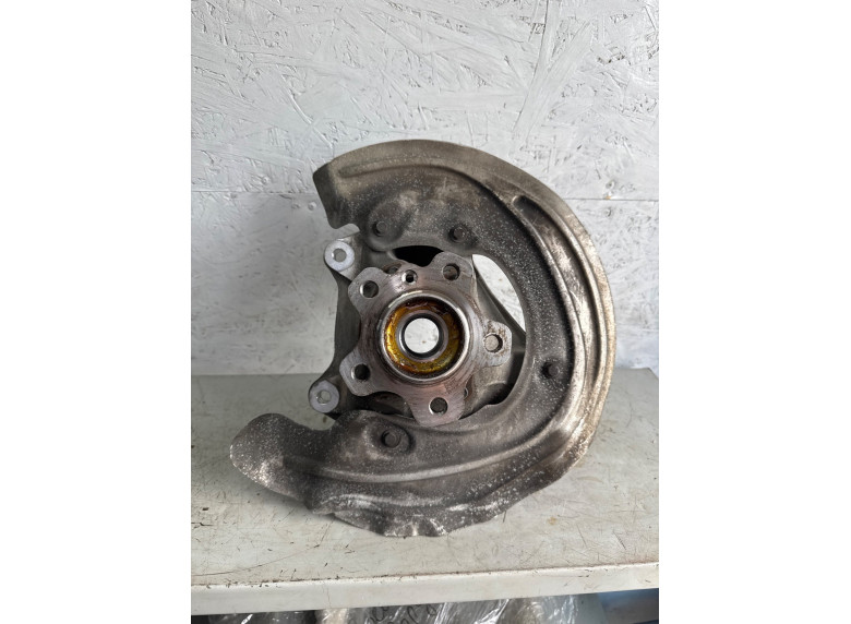 Кулак поворотный правый к BMW iX3 G08, 2018г.