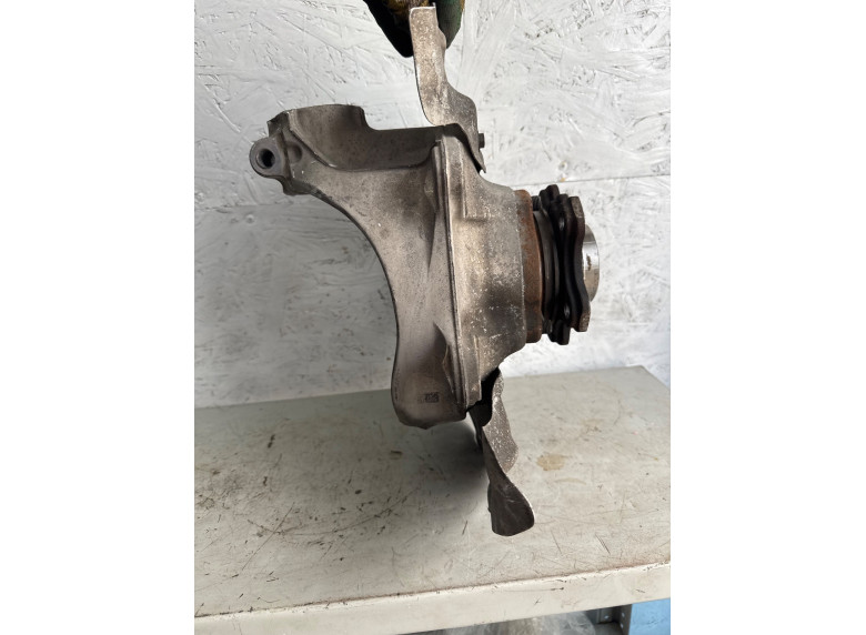 Кулак поворотный правый к BMW iX3 G08, 2018г.