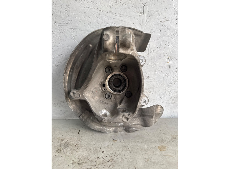 Кулак поворотный правый к BMW iX3 G08, 2018г.