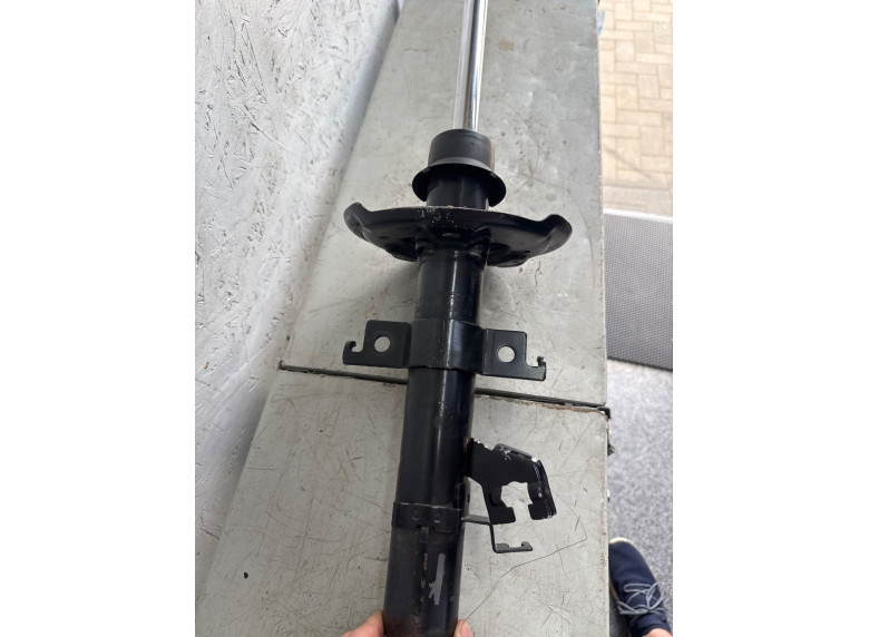 Амортизатор передний левый к Амортизатор передний левый к Nissan Qashqai undefined г. Qashqai