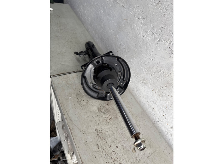 Амортизатор передний левый к Амортизатор передний левый к Nissan Qashqai undefined г. Qashqai