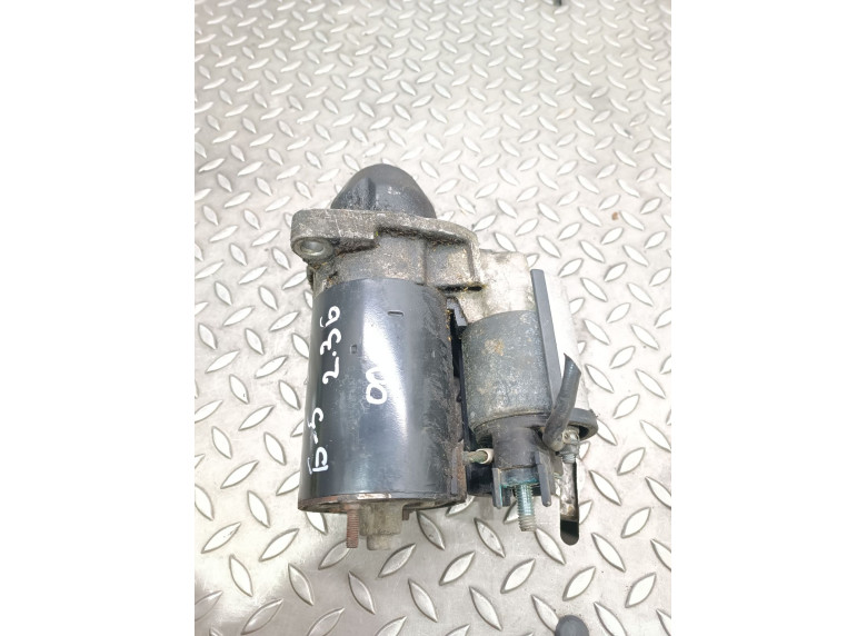 Стартер к Volkswagen Passat, 2000г.