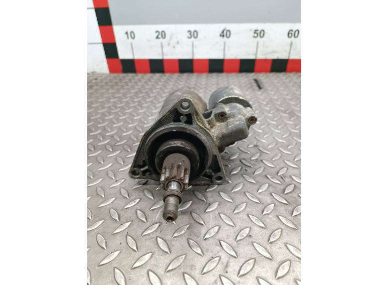 Стартер к Volkswagen Transporter, 1997г.