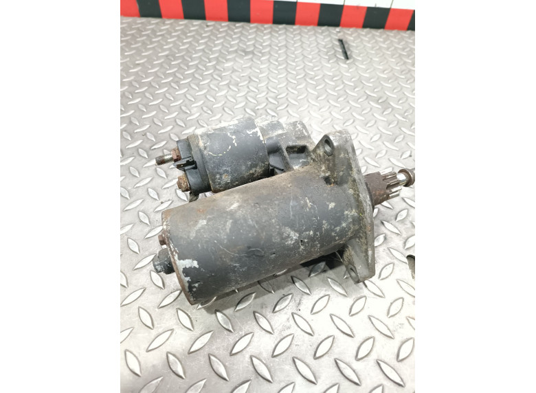 Стартер к Volkswagen Transporter, 1997г.