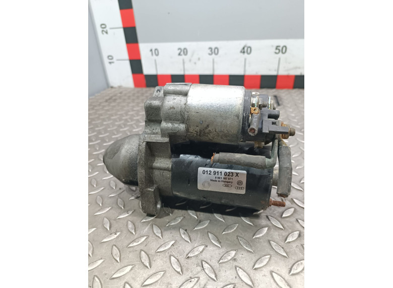 Стартер к Volkswagen Passat, 1999г.