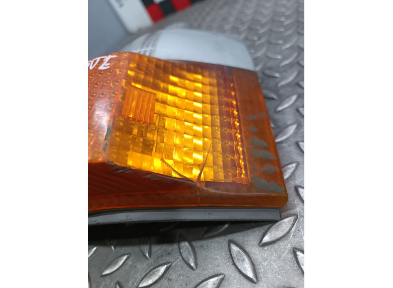 Поворотник правый к Nissan Atlas, 1996г.