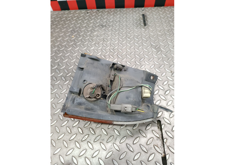 Поворотник левый к Nissan Atlas, 1996г.