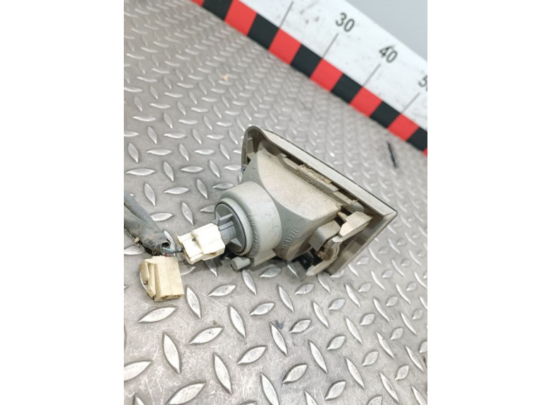 Поворотник левый к Поворотник левый к Mitsubishi SpaceRunner undefined г. Space Runner