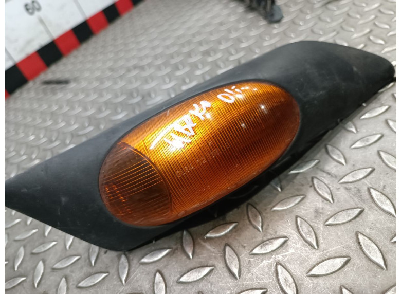 Поворотник правый к Iveco Daily, 2001г.