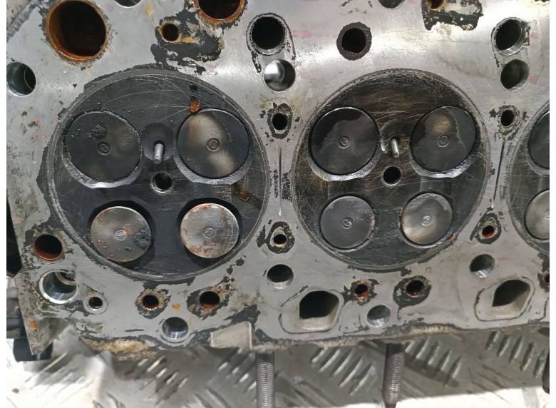 Головка блока цилиндров к Головка блока цилиндров к Toyota Avensis undefined г. Avensis