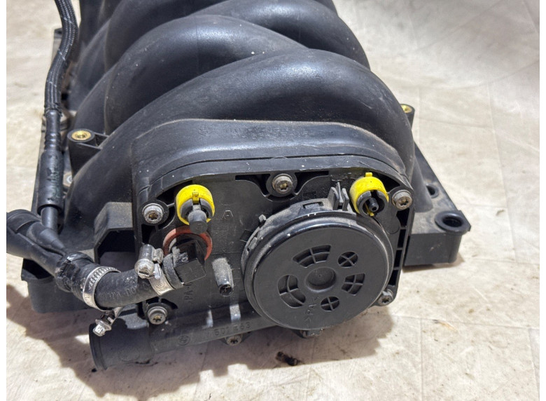 Коллектор впускной к BMW 8 E31, 2001г.