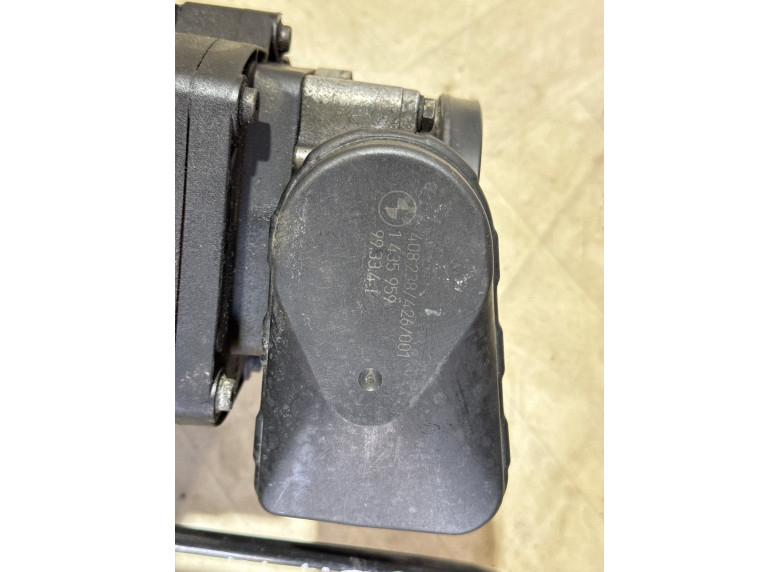 Коллектор впускной к BMW 8 E31, 2001г.