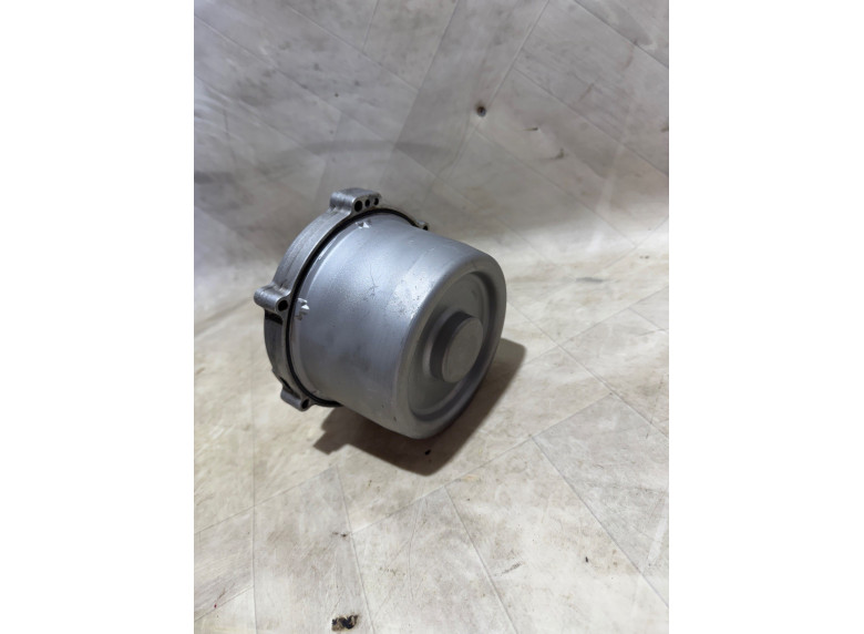 Генератор к BMW 8 E31, 2001г.