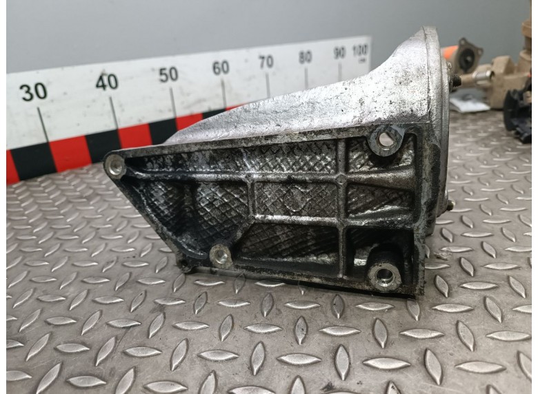 Крепление ТНВД к Крепление ТНВД к Peugeot 406 undefined г. 406