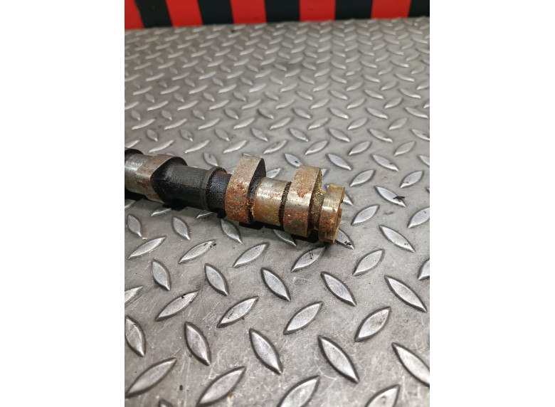 Распредвал к Ford Focus, 2004г.