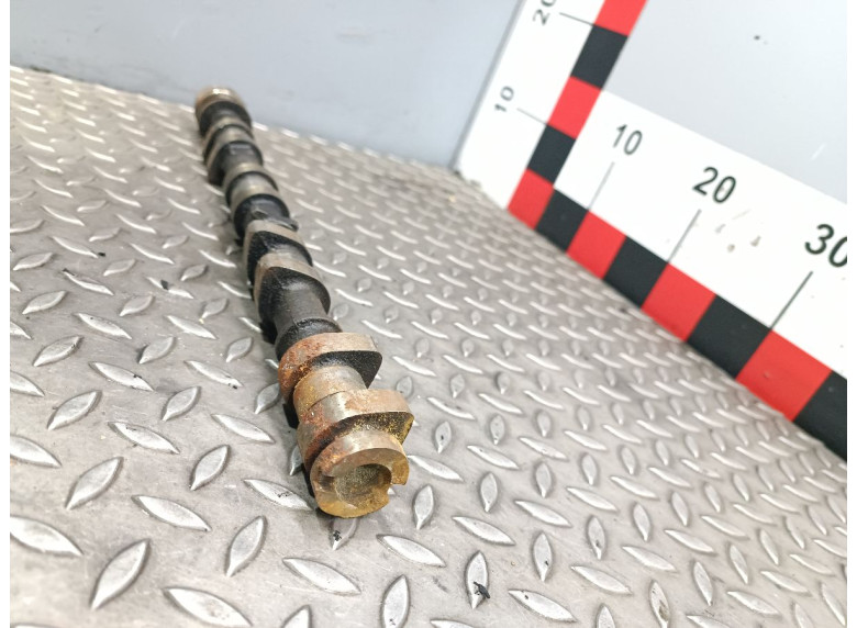 Распредвал к Ford Focus, 2004г.