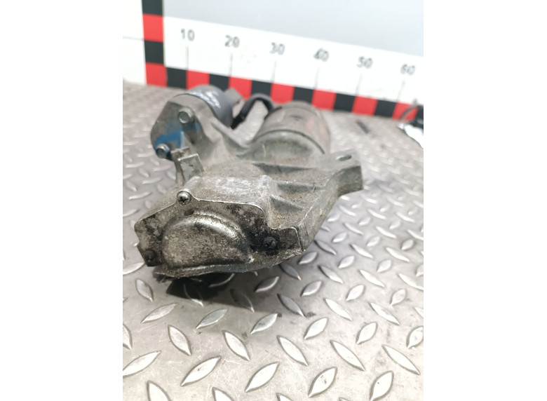 Стартер к Volkswagen Golf, 2003г.