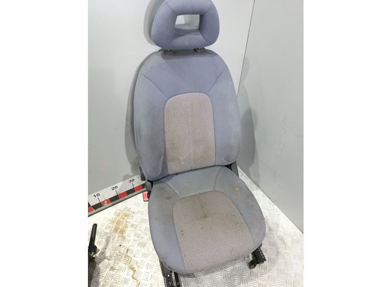 Сиденье переднее левое к Mercedes A W168, 2000г.