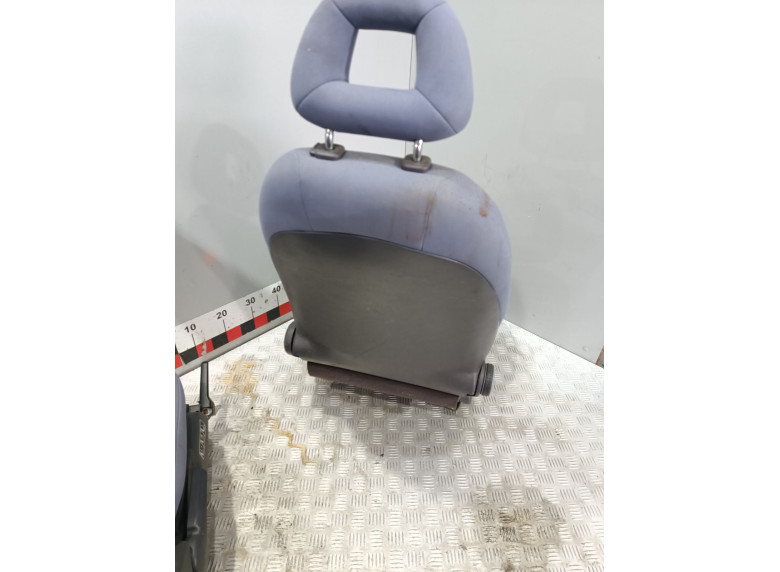 Сиденье переднее левое к Mercedes A W168, 2000г.