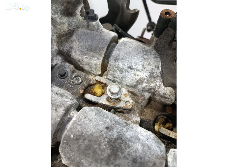 Скоба (кронштейн) крепления форсунки к Ford Transit undefined г.