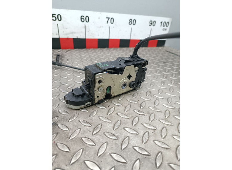 Замок двери передней правой к Citroen C4 Picasso, 2008г.