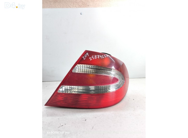 Фонарь задний правый к Mercedes CLKW209 undefined г.