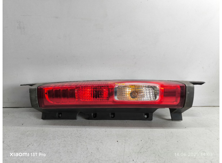 Фонарь задний правый к Фонарь задний правый к Opel Vivaro undefined г. Primastar