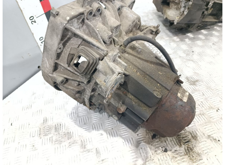 КПП механическая (МКПП) к Renault Clio, 2002г.