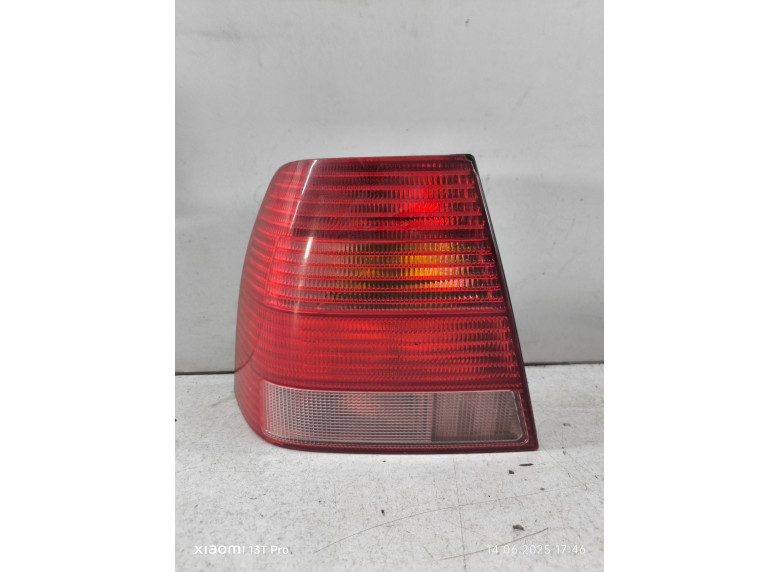 Фонарь задний левый к Volkswagen Bora, 2000г.