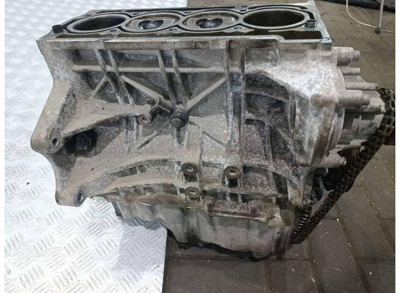 Блок цилиндров к Volkswagen Golf, 2007г.