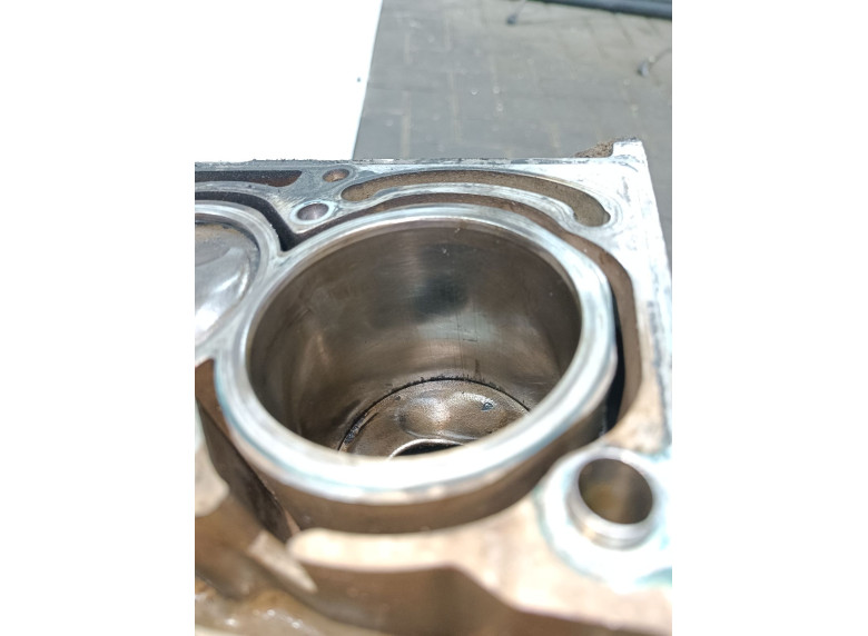 Блок цилиндров к Volkswagen Golf, 2007г.