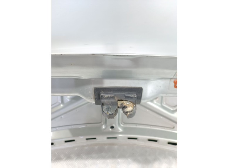 Замок багажника к Rover 600