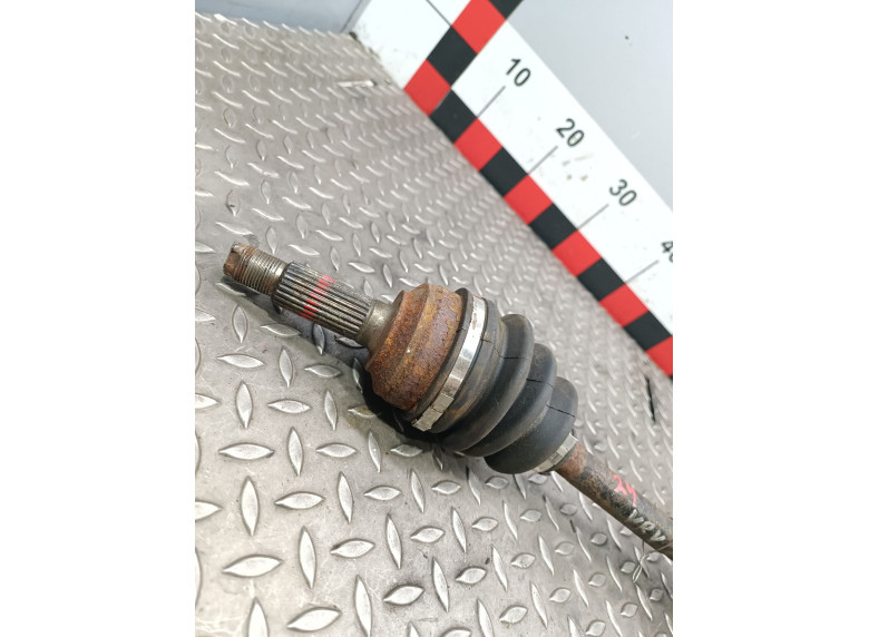 Полуось передняя левая (приводной вал, ШРУС) к Daihatsu YRV, 2002г.