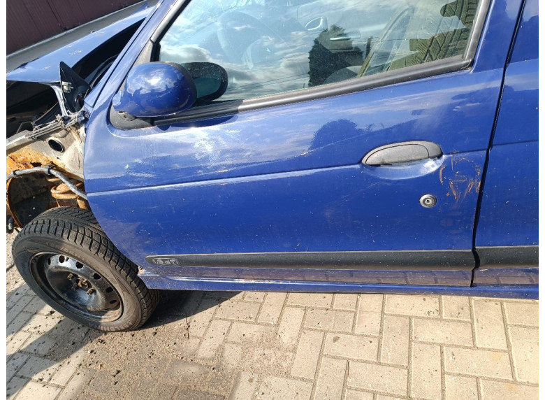 Дверь передняя левая к Renault Megane, 2001г.